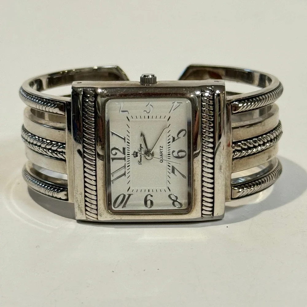 Y2K Premier‎ Designs Women's Silver Tone Hinged Cuff Bracelet Watch Model 382320